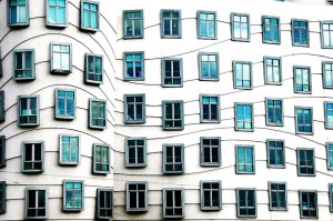 800px-dancing_house_windows