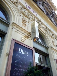 savoy_malastrana_prag