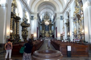 bambina-di-praga-21