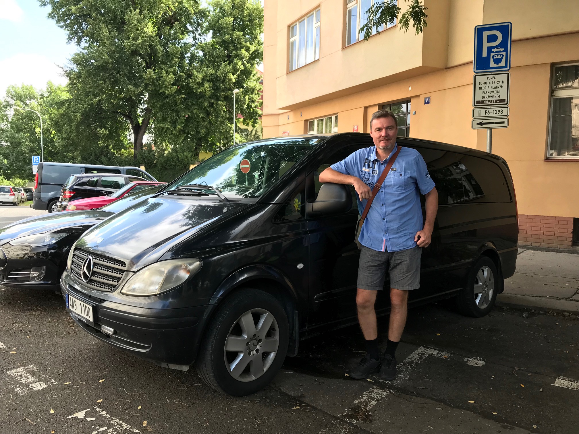 prag transfer minibus